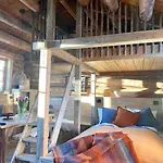 Vakantiehuis Sauefjoset - Idyllisk Gardstun Fra 1800-tallet Skjåk